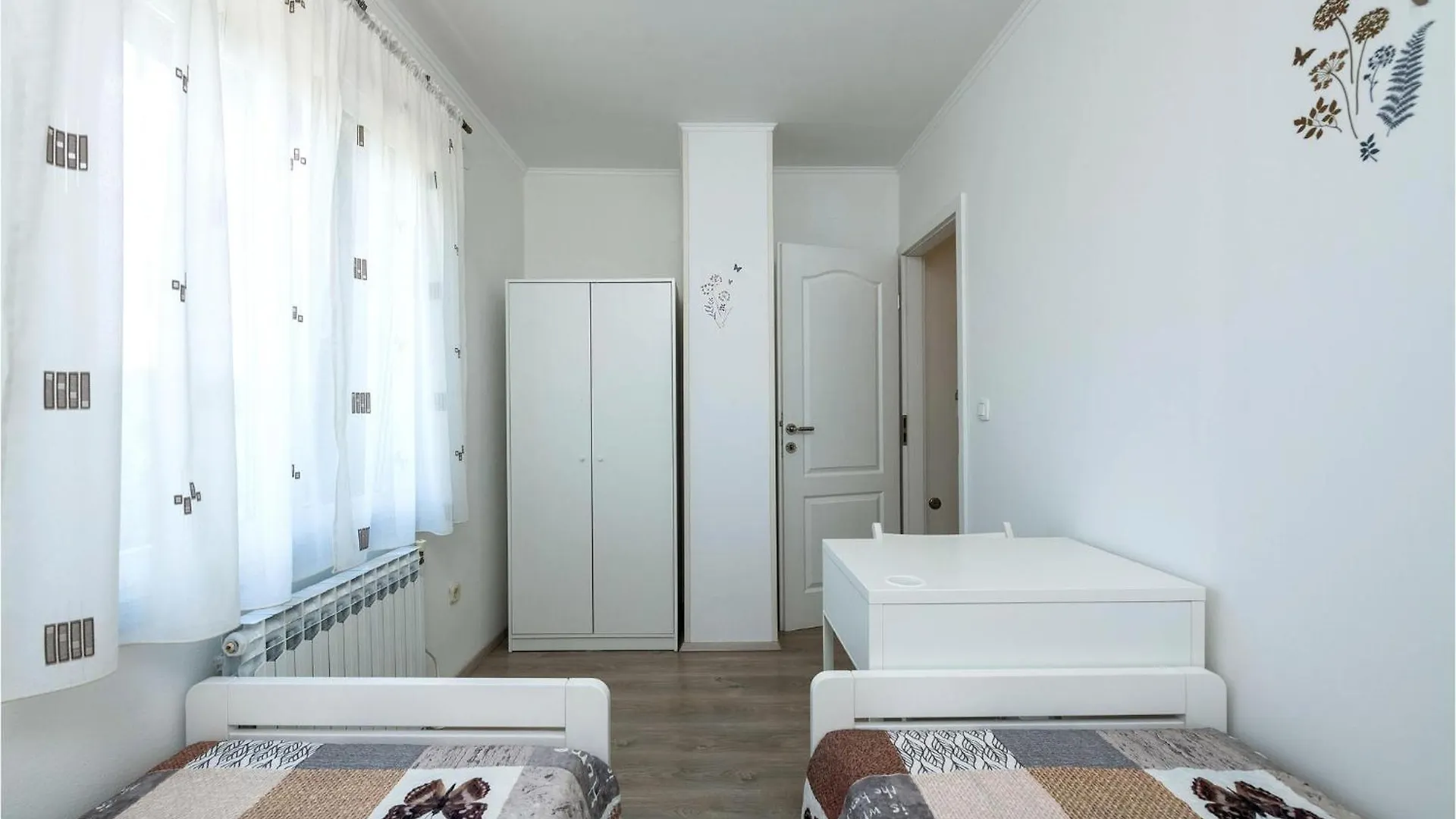 Cozy Home In Marcana With Kitchen Prázdninový dům