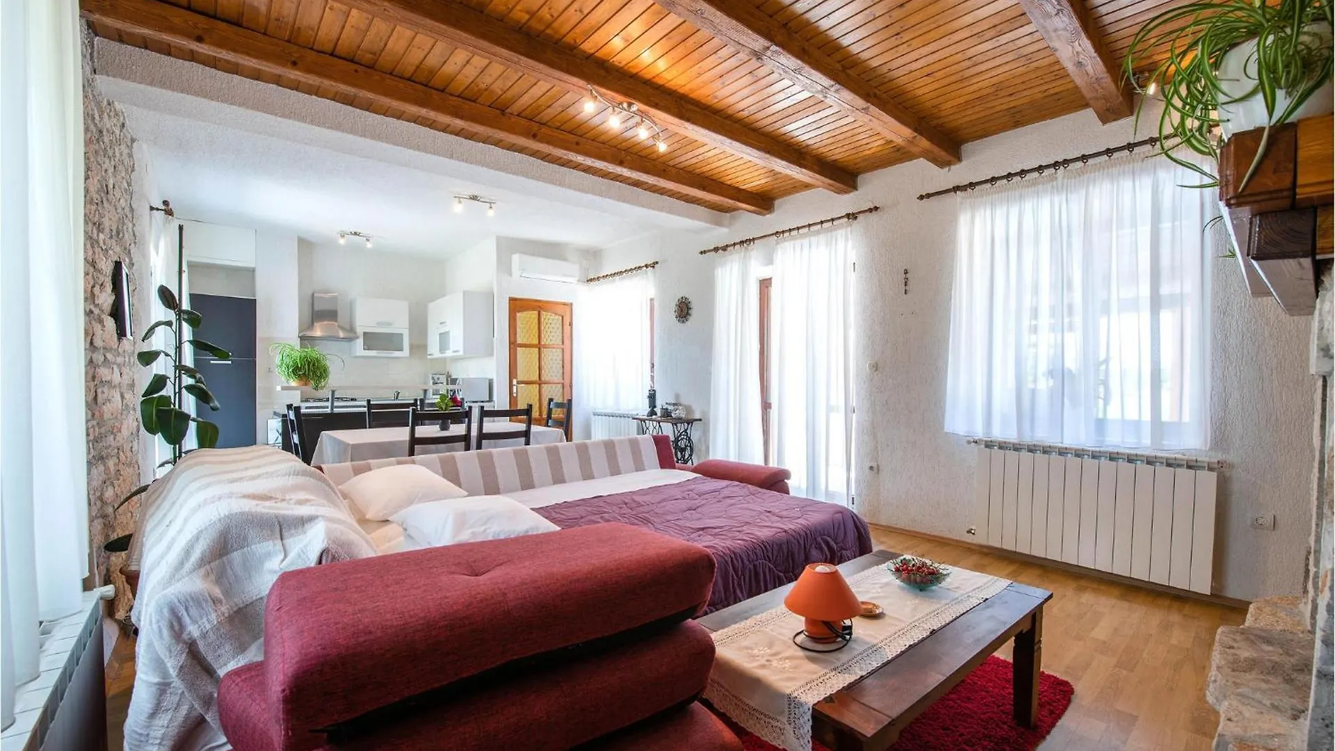 Cozy Home In Marcana With Kitchen Prázdninový dům
